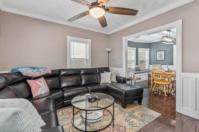 125 Vine St, East Providence, RI 02914