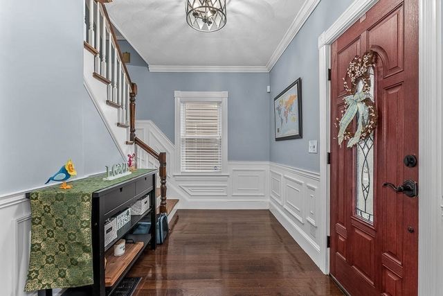 125 Vine St, East Providence, RI 02914