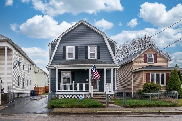 125 Vine St, East Providence, RI 02914