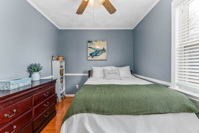 125 Vine St, East Providence, RI 02914