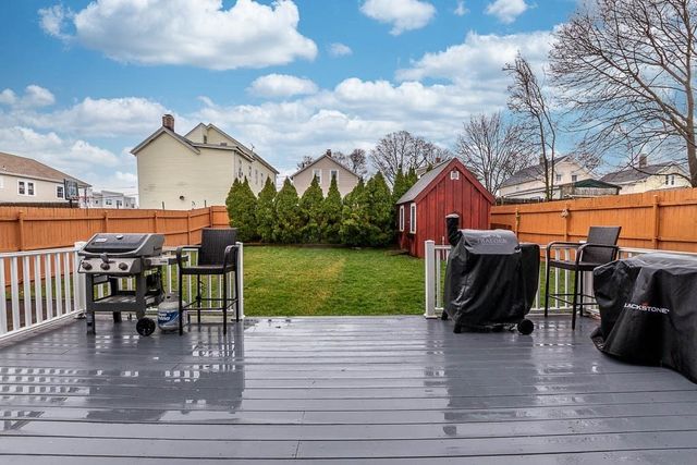 125 Vine St, East Providence, RI 02914