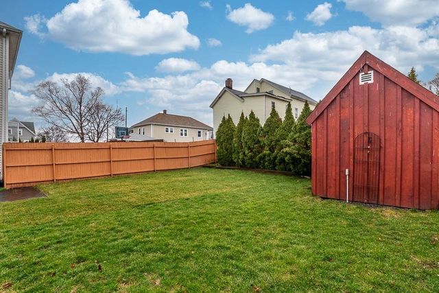 125 Vine St, East Providence, RI 02914