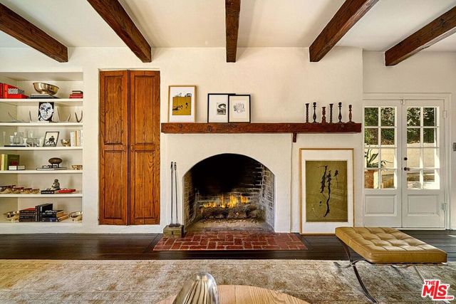 2097 Outpost Drive, Los Angeles, CA 90068