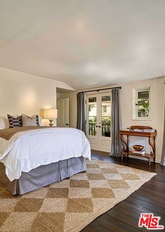 2097 Outpost Drive, Los Angeles, CA 90068