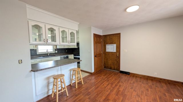 1267 E LOCUST Street, Canton, IL 61520