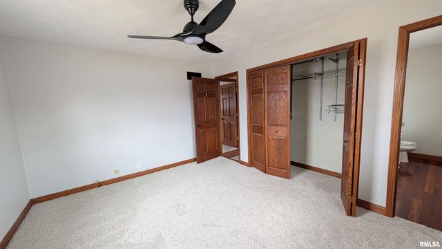 1267 E LOCUST Street, Canton, IL 61520