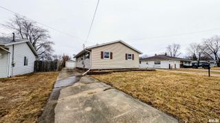 1267 E LOCUST Street, Canton, IL 61520