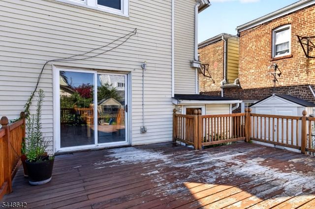 6 LINCOLN PLACE, East Rutherford Boro, NJ 07073