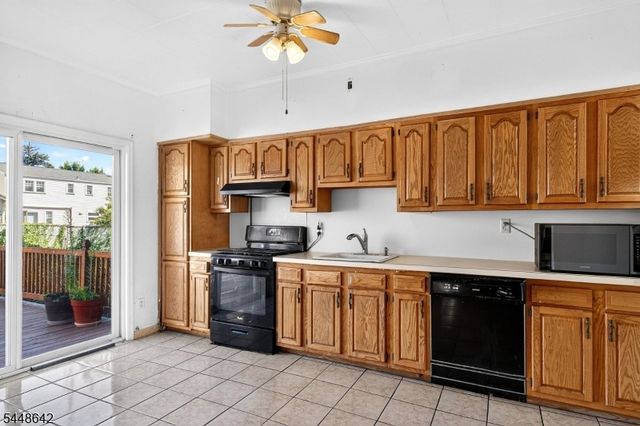 6 LINCOLN PLACE, East Rutherford Boro, NJ 07073