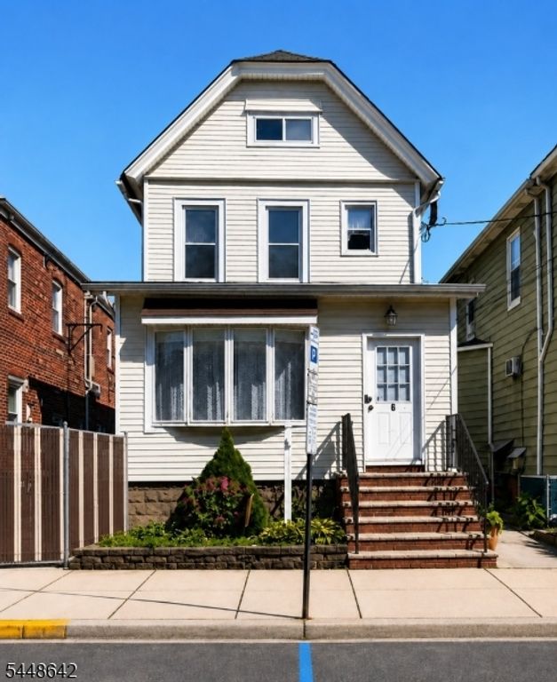 6 LINCOLN PLACE, East Rutherford Boro, NJ 07073