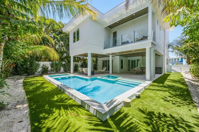 870 N SHORE DRIVE, Anna Maria, FL 34216