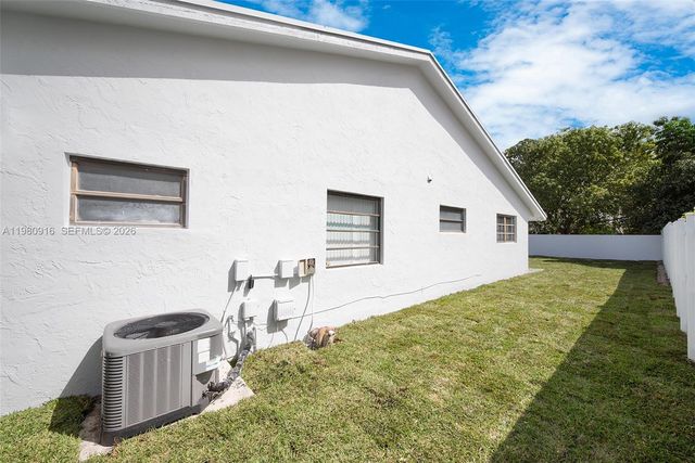 6427 SW 135th Ave, Miami, FL 33183