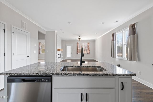 337 Maidenhair Place, Clayton, NC 27520