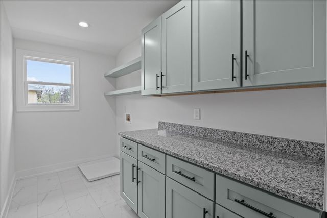 123 Hepplewhite Dr, Hendersonville, TN 37075