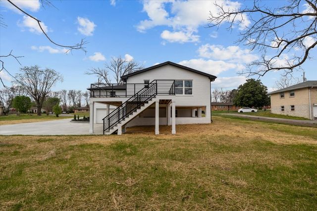 123 Hepplewhite Dr, Hendersonville, TN 37075