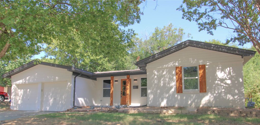 1646 Jackson Street, Grand Prairie, TX 75051