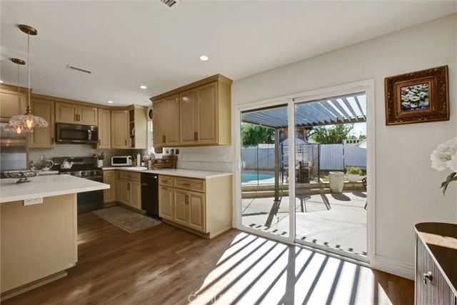 227 Oak Place, Brea, CA 92821