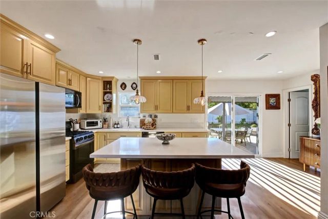 227 Oak Place, Brea, CA 92821