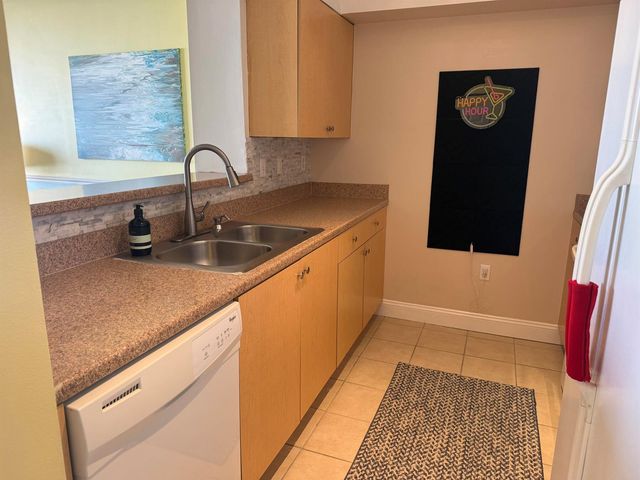 616 Clearwater Park Road 607, West Palm Beach, FL 33401