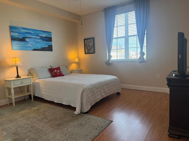 616 Clearwater Park Road 607, West Palm Beach, FL 33401