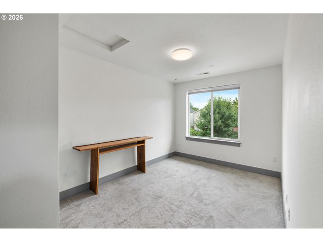 2896 Se 87TH Ave, Portland, OR 97266