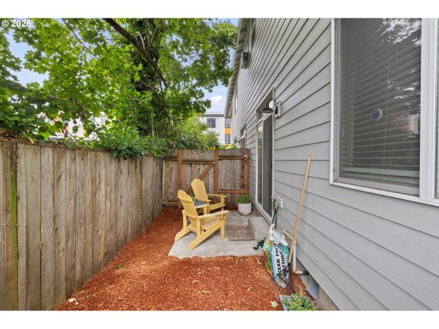 2896 Se 87TH Ave, Portland, OR 97266