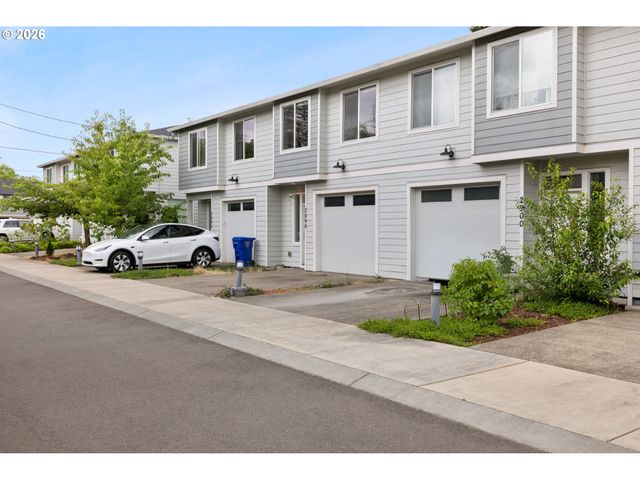 2896 Se 87TH Ave, Portland, OR 97266