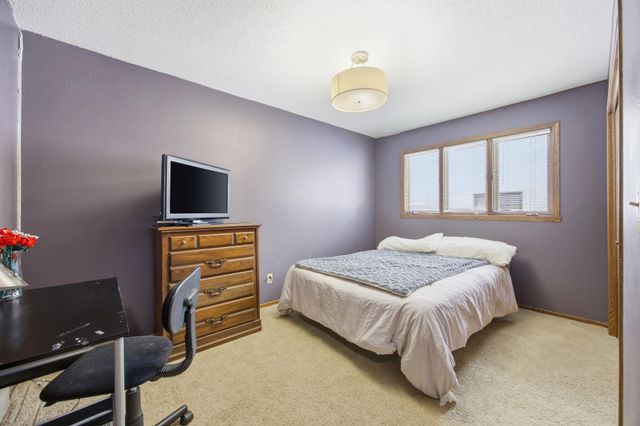 3608 Kennedy Street S, Fargo, ND 58104