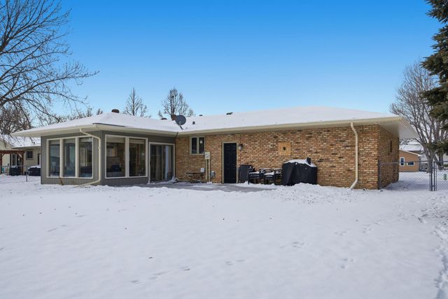 3608 Kennedy Street S, Fargo, ND 58104