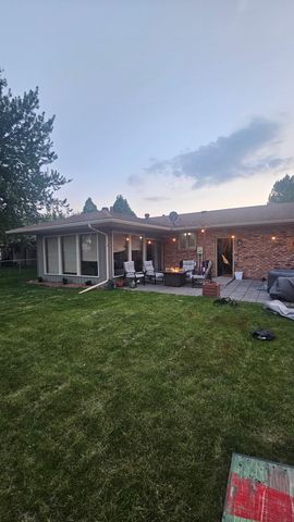 3608 Kennedy Street S, Fargo, ND 58104