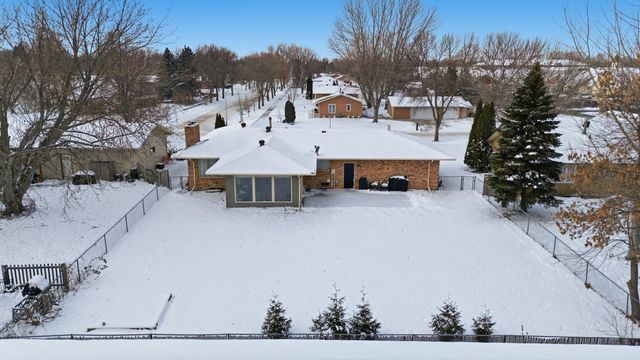 3608 Kennedy Street S, Fargo, ND 58104