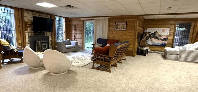 6736 NW Monticello Terrace, Parkville, MO 64152