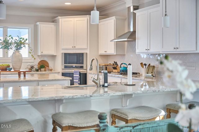 1231 Gloriosa Street, Apex, NC 27523