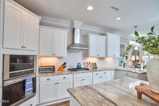 1231 Gloriosa Street, Apex, NC 27523