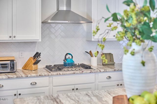 1231 Gloriosa Street, Apex, NC 27523