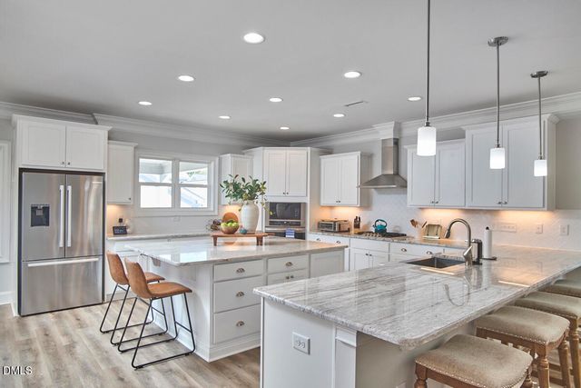 1231 Gloriosa Street, Apex, NC 27523