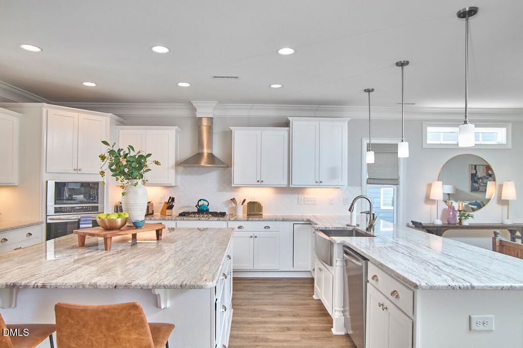 1231 Gloriosa Street, Apex, NC 27523