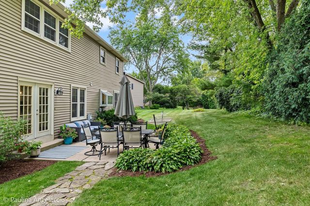 986 Commonwealth Court, Barrington, IL 60010