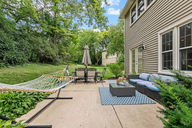 986 Commonwealth Court, Barrington, IL 60010
