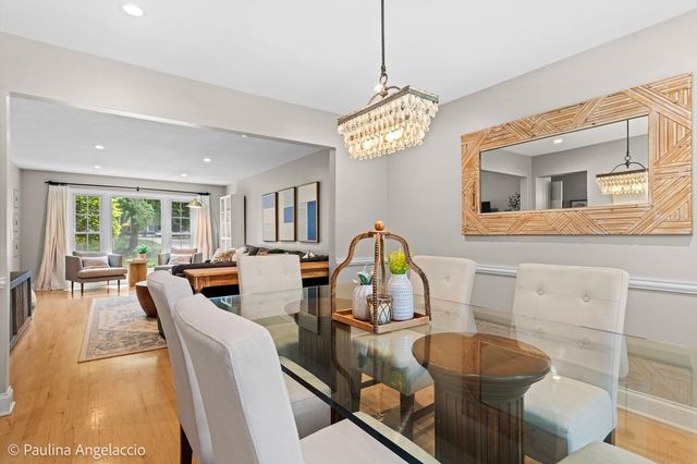 986 Commonwealth Court, Barrington, IL 60010