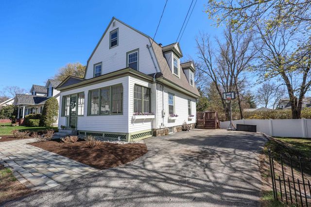 279 Sagamore Street, Manchester, NH 03104