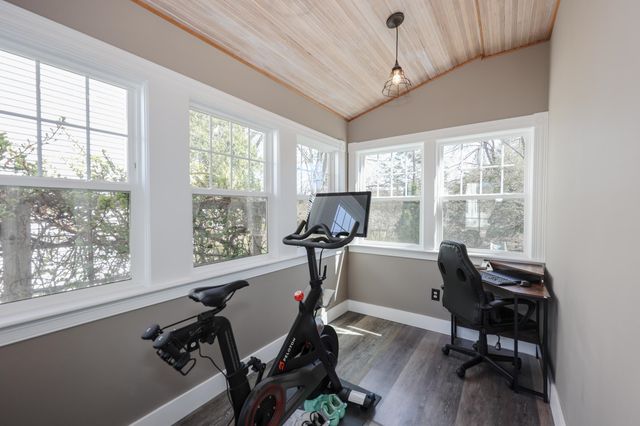 279 Sagamore Street, Manchester, NH 03104