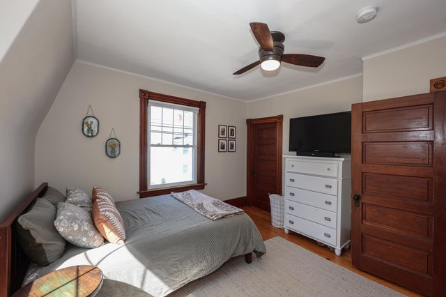 279 Sagamore Street, Manchester, NH 03104