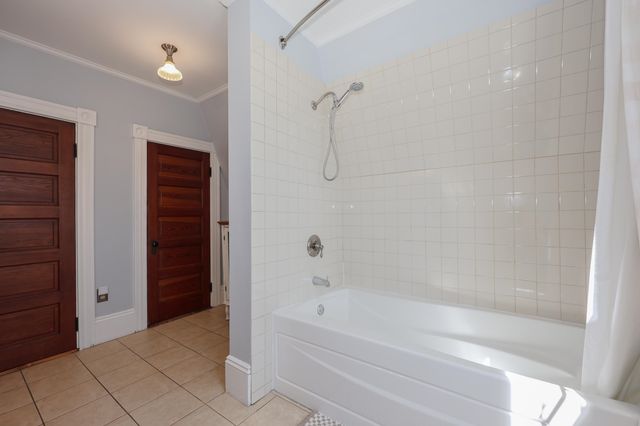 279 Sagamore Street, Manchester, NH 03104