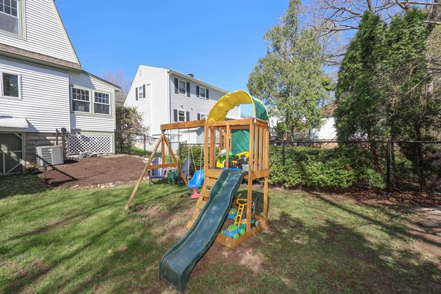 279 Sagamore Street, Manchester, NH 03104