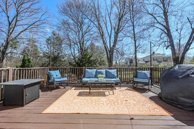 279 Sagamore Street, Manchester, NH 03104