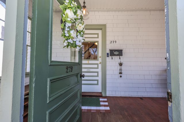 279 Sagamore Street, Manchester, NH 03104