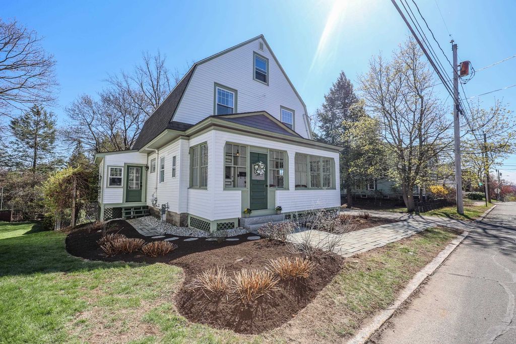 279 Sagamore Street, Manchester, NH 03104