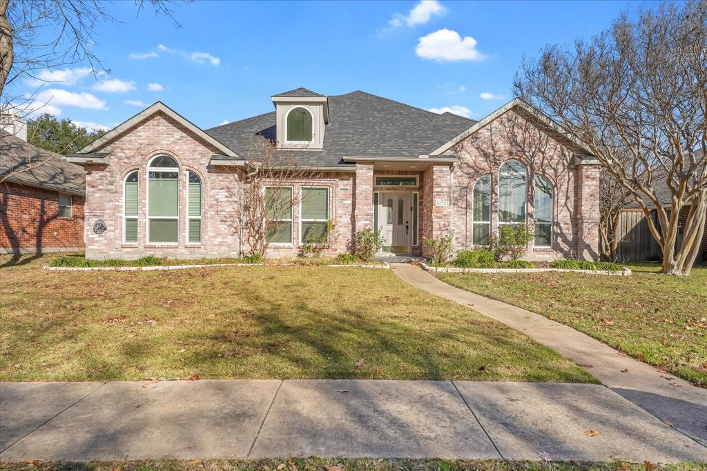 8405 Greenspoint, Rowlett, TX 75088