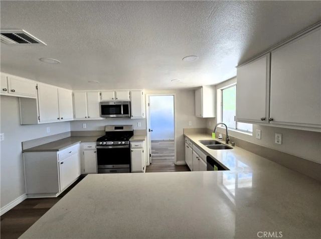 22909 Eyota, Apple Valley, CA 92308